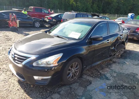 2015 Nissan Altima 2.5 S z USA, uszkodzony, nr VIN 1N4AL3APXFC582176